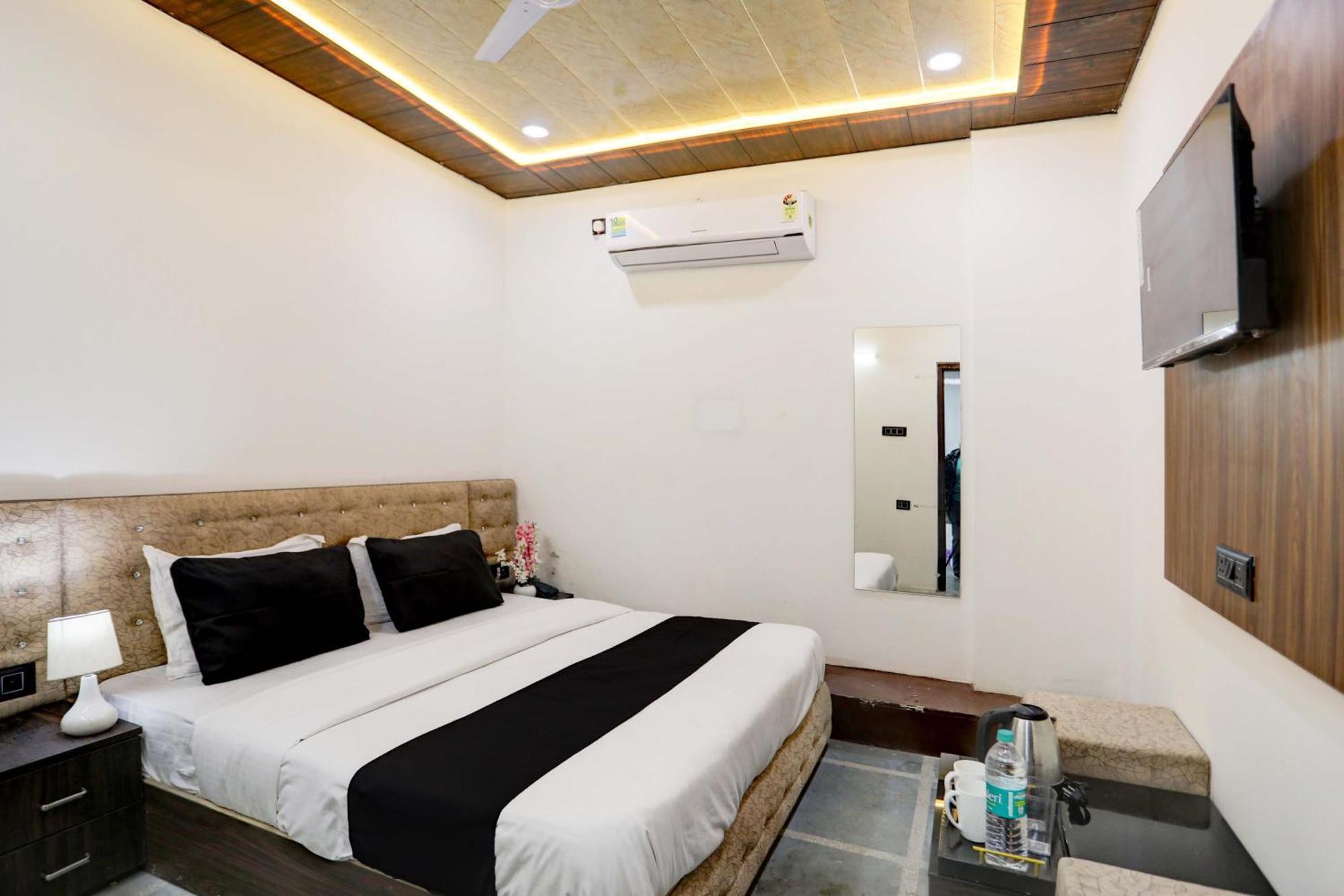 Collection O Park Paradise Delhi  Exterior photo