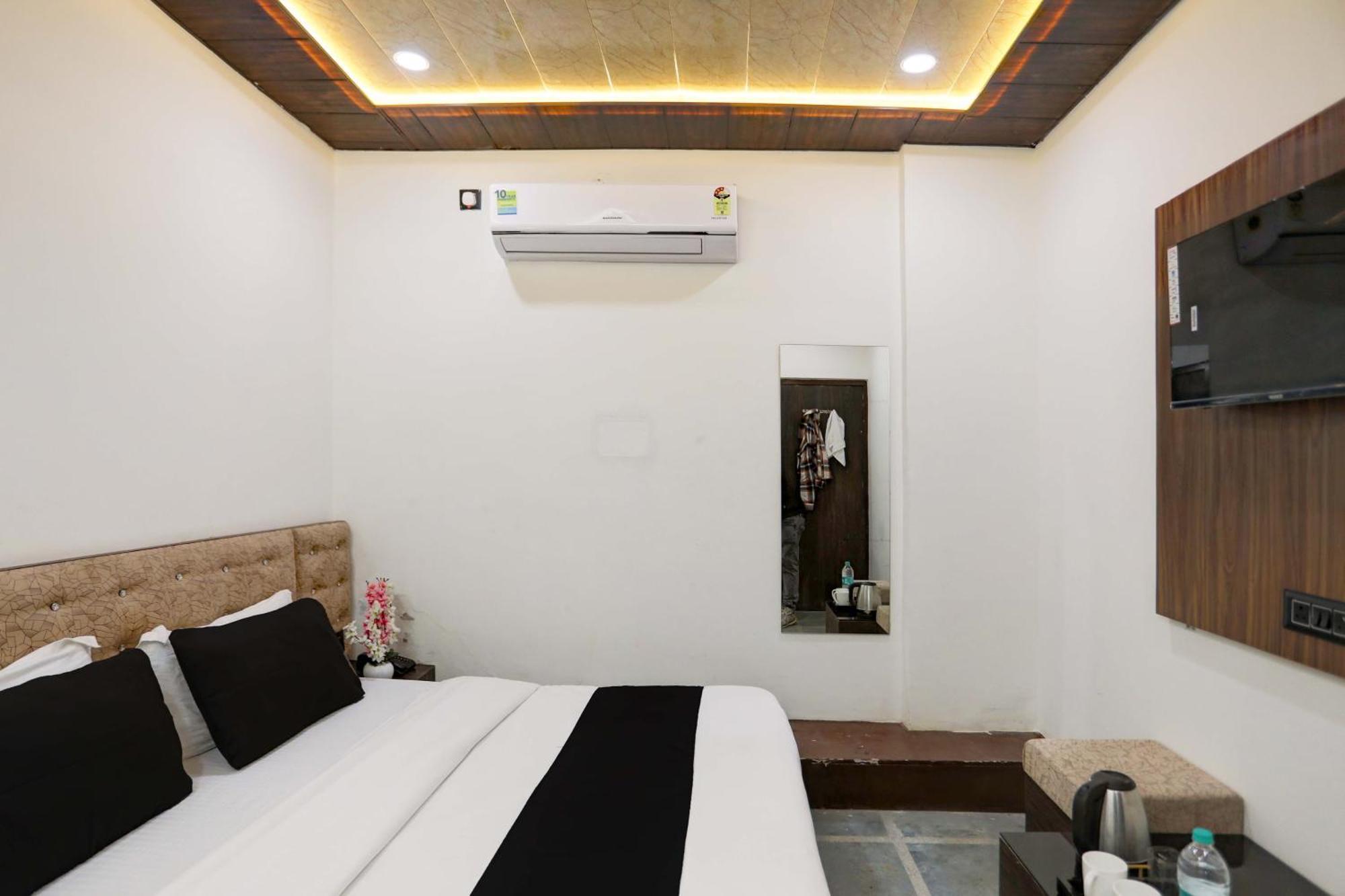 Collection O Park Paradise Delhi  Exterior photo